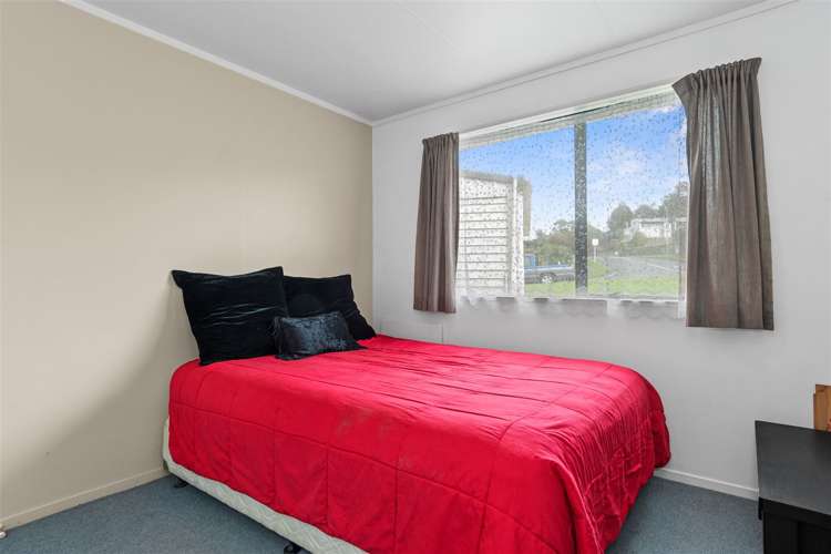27 Sylvania Drive Matua_11