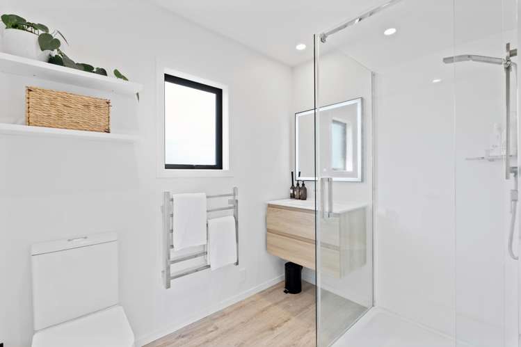 85b Rosario Crescent Red Beach_15