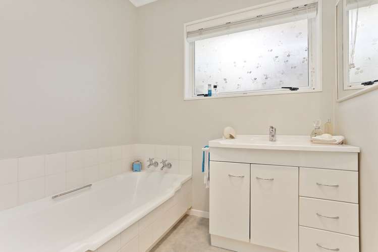 2/3 Quebec Road Milford_14