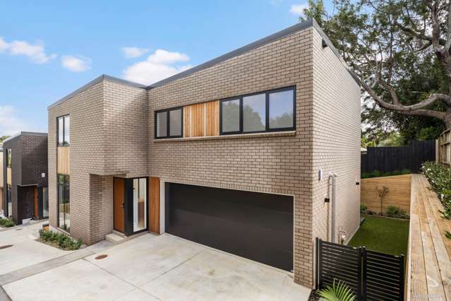 Freehold, Brand New & Ready to Move In