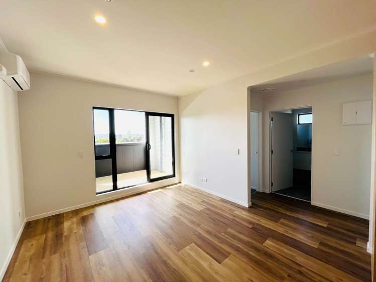 302/48 Clay Works Lane New Lynn_5
