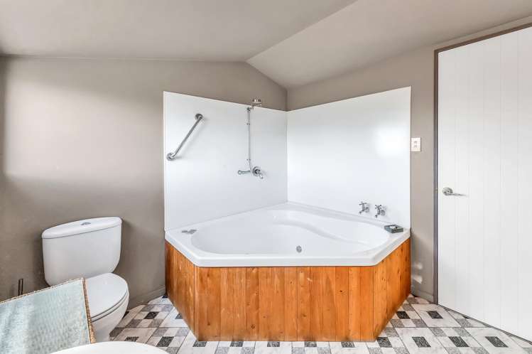 2047 South Eyre Road Eyrewell_17