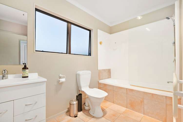 50 Basra Drive Henderson_15