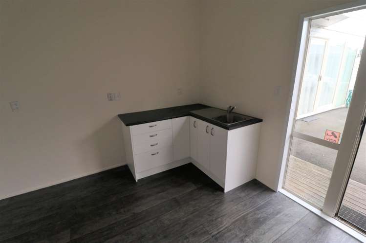 8 Burgess Road Johnsonville_6