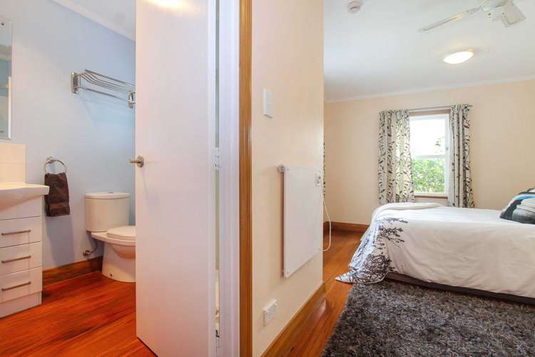 24 Howard Road Northcote_8