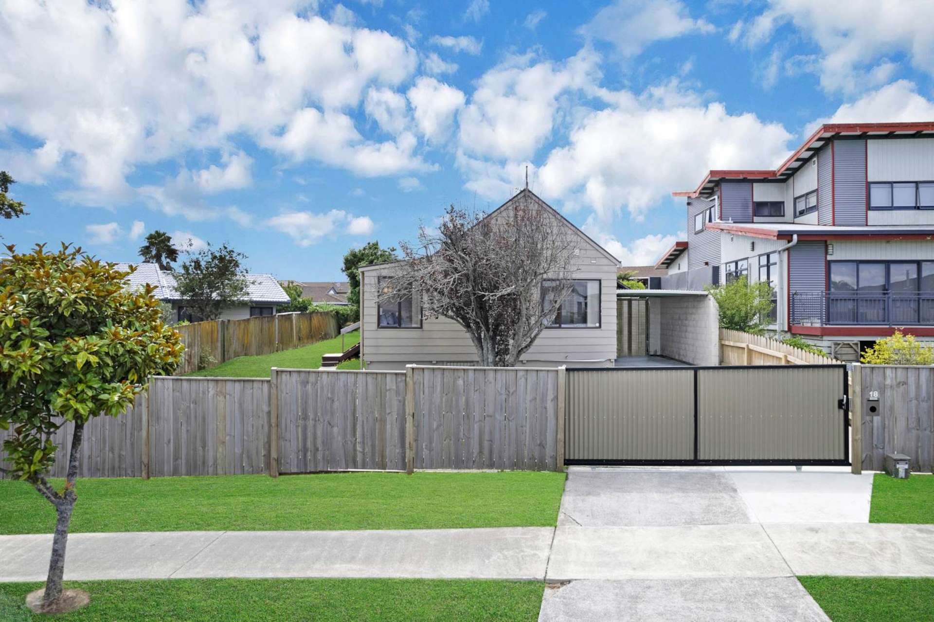 18 Greenstone Place Clover Park_0
