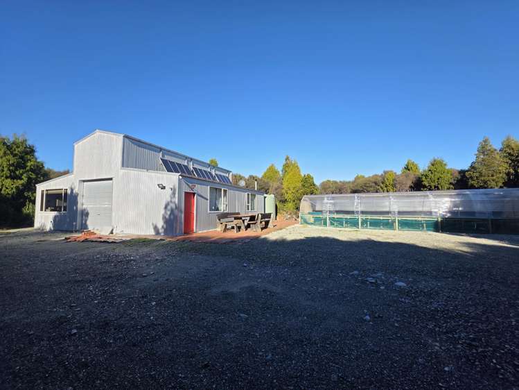 1 Hurren Place East_5