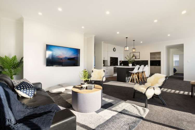 34 Kahuparere Crescent Pyes Pa_10