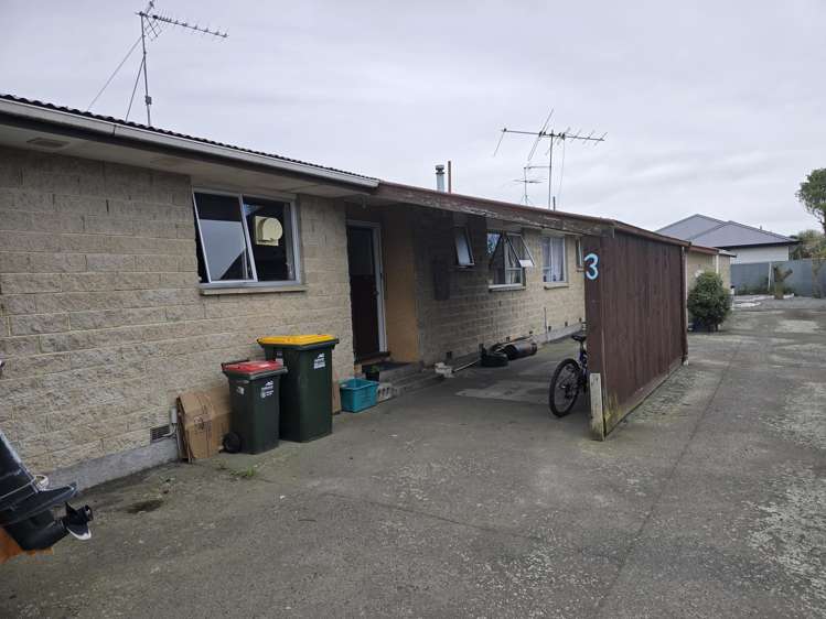 3/169 South Street_3