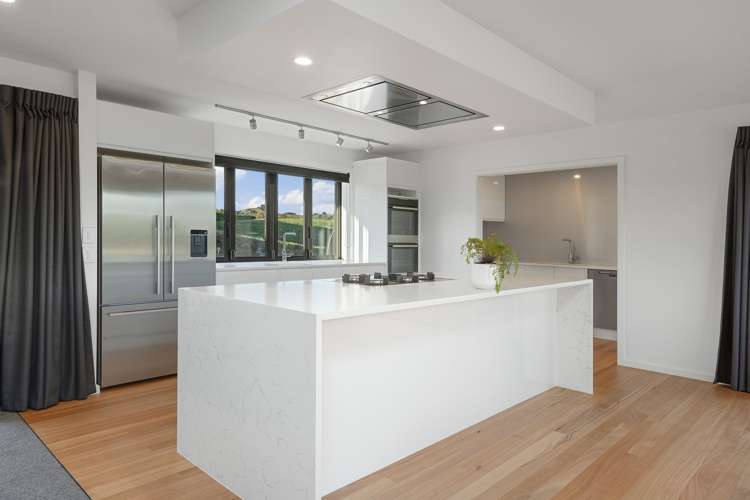 706 Whangamata Road Kinloch_1