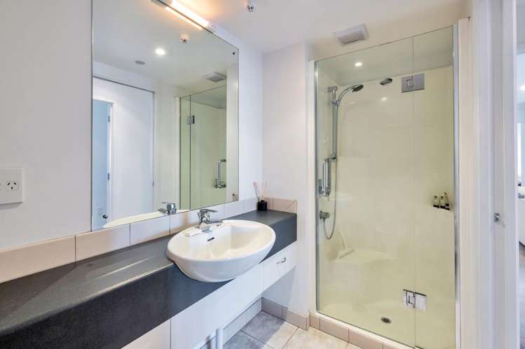 4d/10 Augustus Terrace Parnell_16