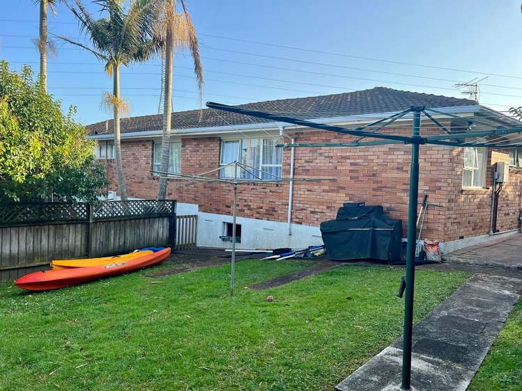 2/2 Olsen Avenue Hillsborough_25