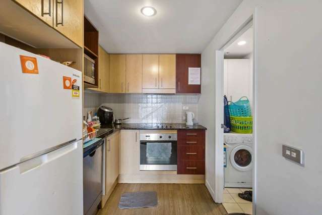 811/76 Wakefield Street City Centre_2