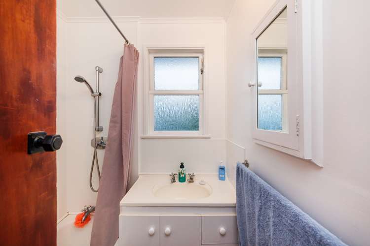 24 Clyde Crescent Roslyn_10