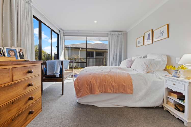 15 Noumea Drive Rangatira Park_11