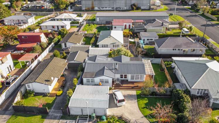 32 Neil Road Fairy Springs_14