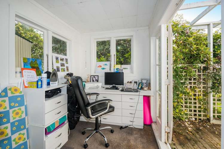 369 Upper Harbour Drive Greenhithe_13