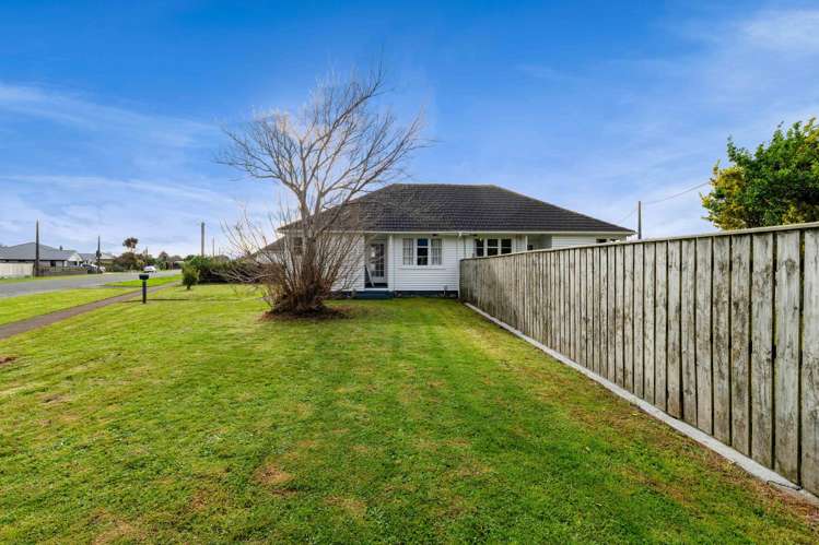 1 Vogel Street + 2 Laurent VC Street Hawera_26