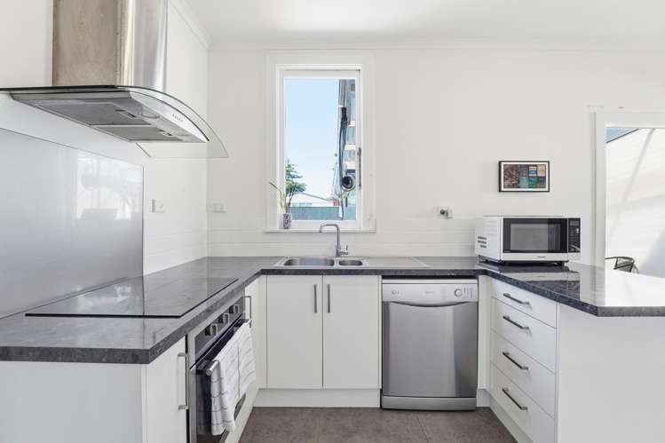 520 Tremaine Avenue Takaro_3