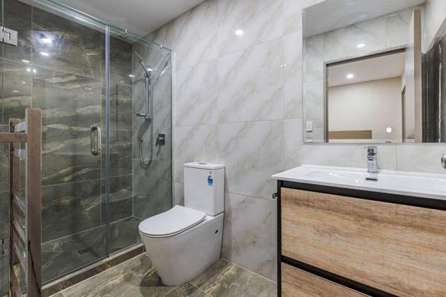 1/243 Mount Albert Road 1781_1