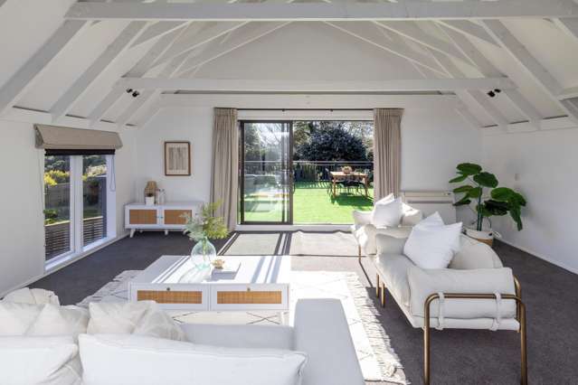 8a Fiesta Grove Raumati Beach_1