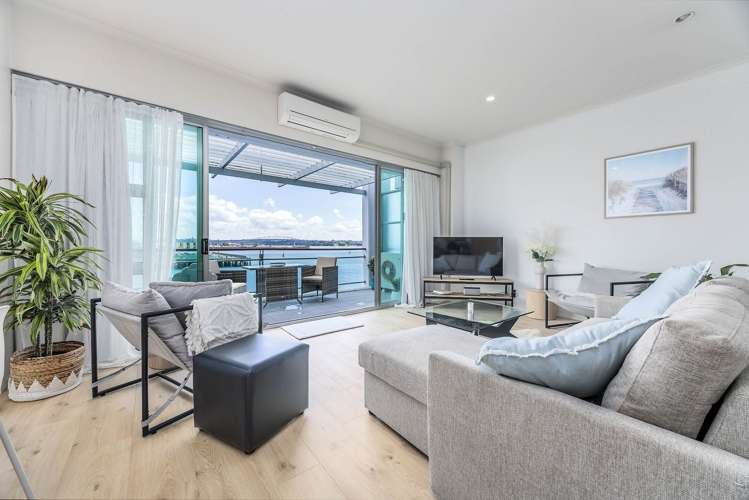 8/145 Quay Street Auckland Central_8