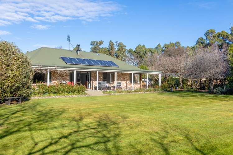 2 Terrace Road Leithfield_23