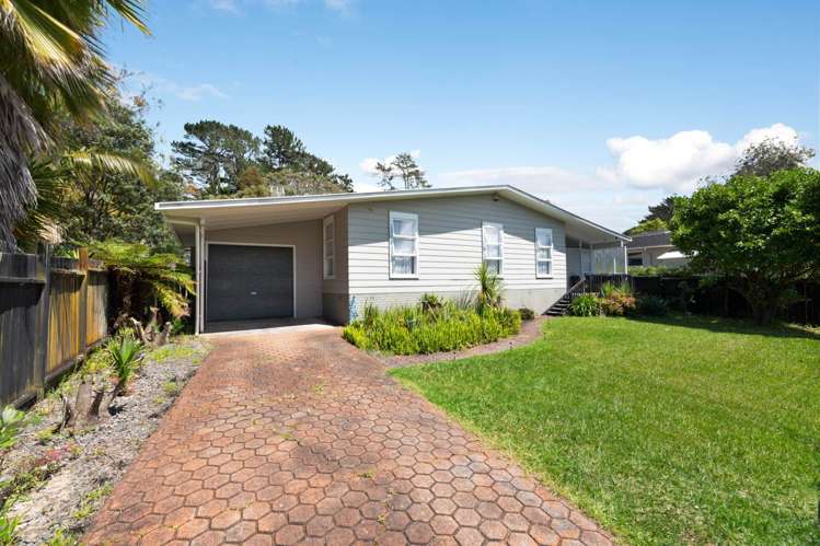 11 Allington Road Massey_29