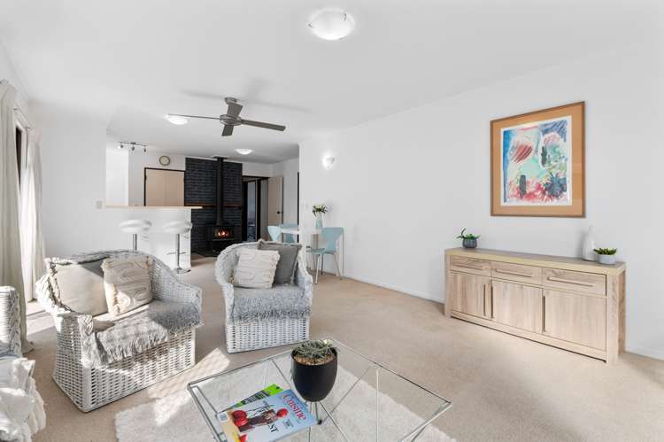 38e Robinson Avenue Holdens Bay_1