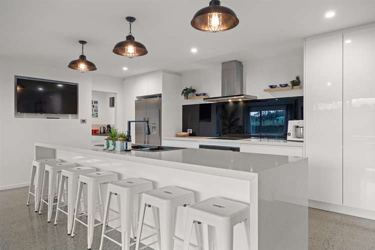 583 State Highway 16 Kumeu_12