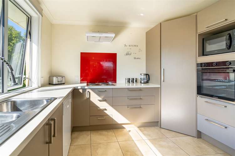 1 Watkin Drive Karitane_8