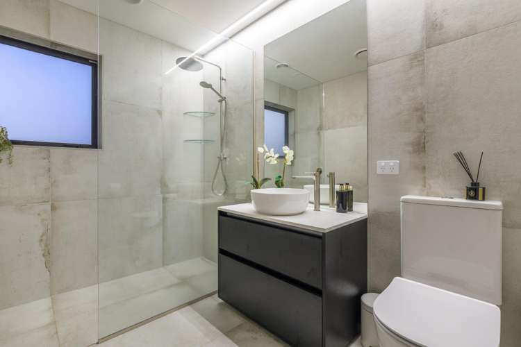 43 Lemon Grove Avenue 1126_24