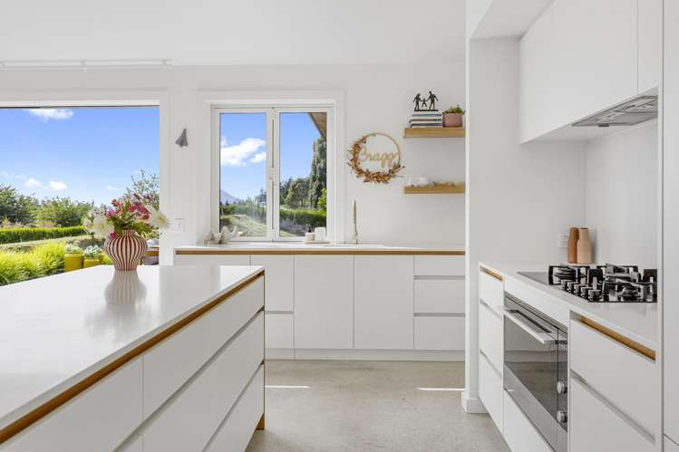 13 Lochinvar Lane Acacia Bay_16