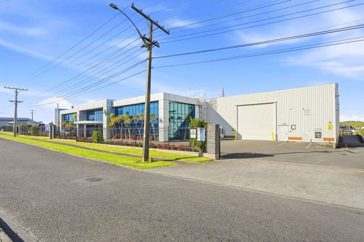 281-283 Heads Road Castlecliff_2