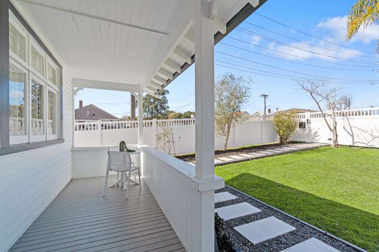 38 Aramoana Avenue Devonport_24