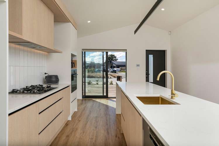 23 Wooing Tree Avenue Cromwell_7