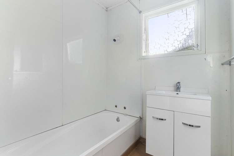 42 Danbury Drive Torbay_6