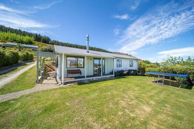 Very Tidy Three Bedrooms In Clyde