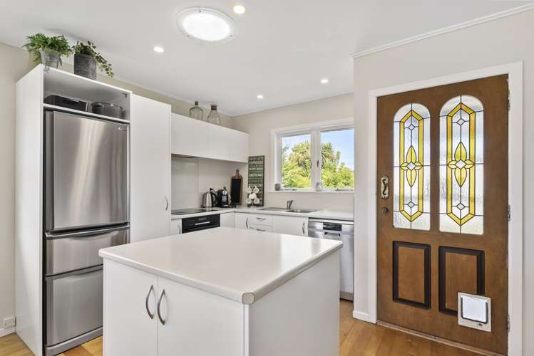 64 Stottholm Road Titirangi_12