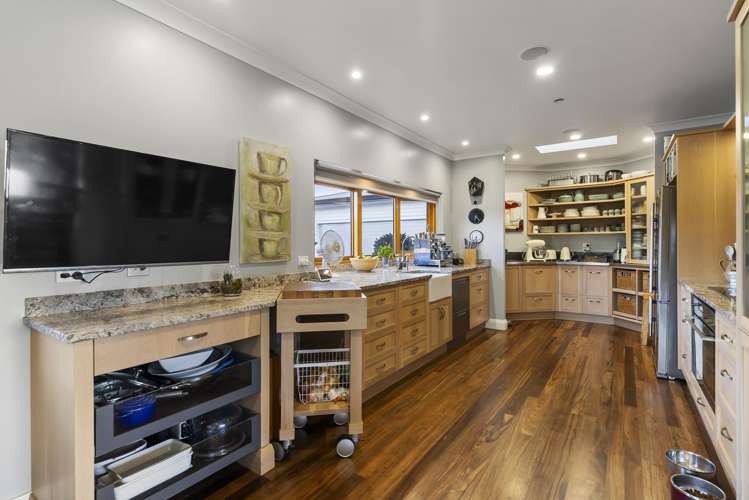 74 Taurangaruru Road_5