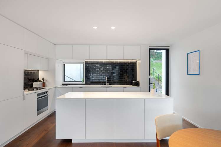83 Melbourne Road Island Bay_8