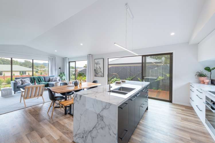 24 Genia Drive Wakefield_8