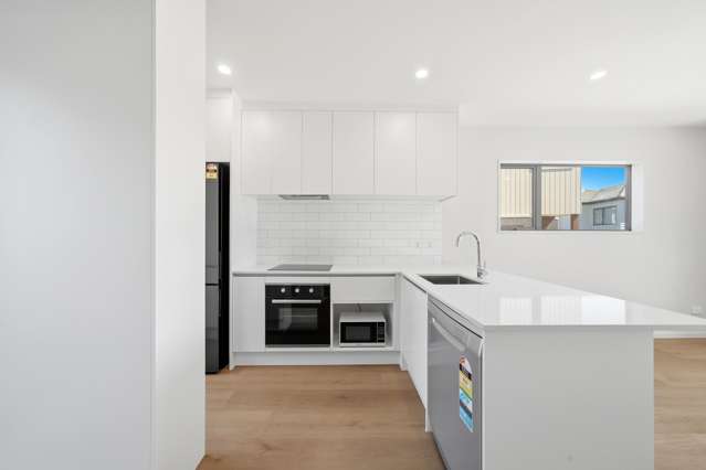 85 Te Ara Wai Mangere East_3