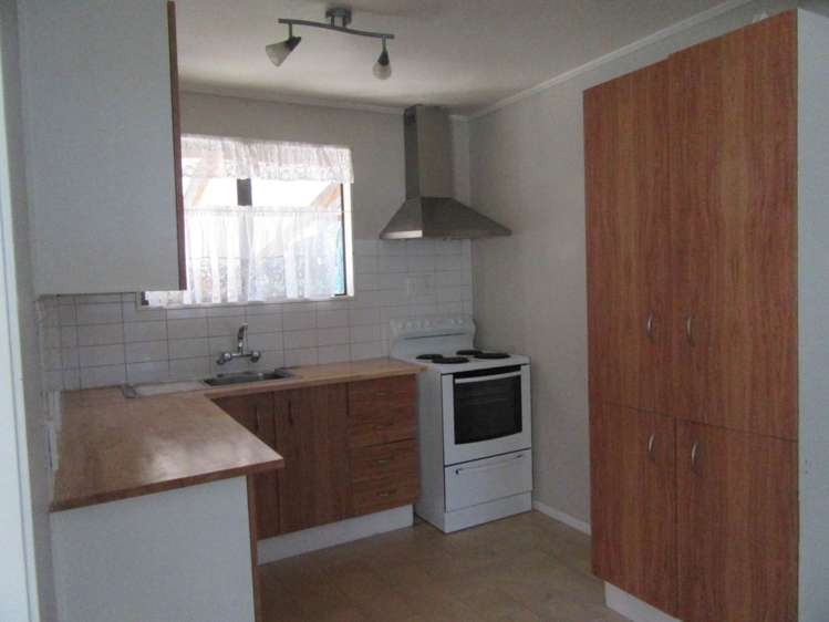 175 Solar Road Glen Eden_4