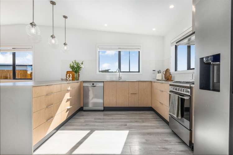 14 Ash Close Levin_7