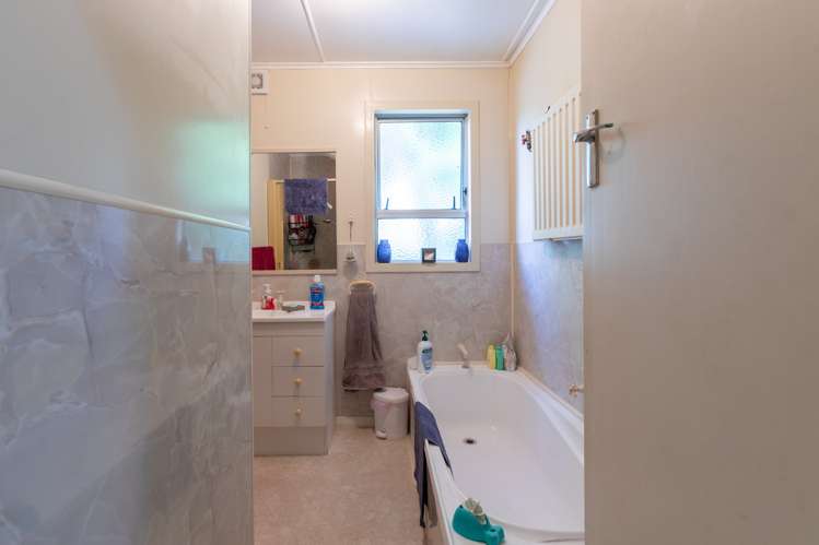 148 Adelaide Road Dannevirke_18