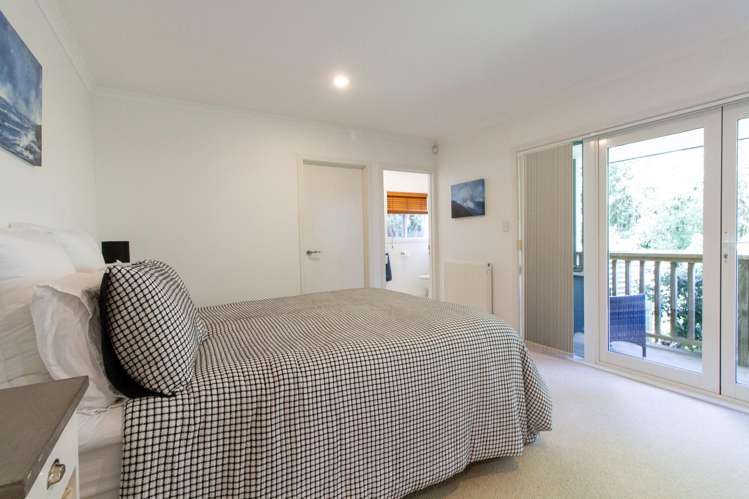 35 ORAM DRIVE Turitea_16