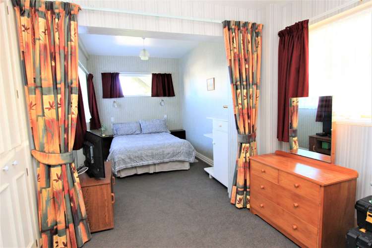 1866 State Highway 1 Tuamarina_12