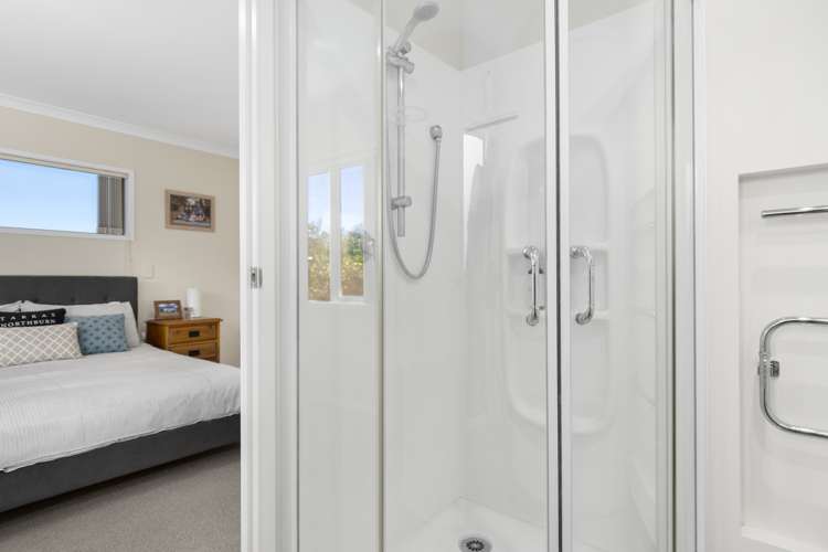 71a Beach Road Otumoetai_11