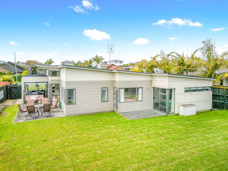 52 Intrepid Crescent Beachlands_20